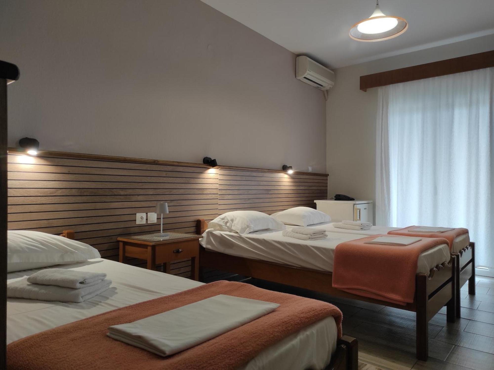Ενοικιαζόμενα Δωμάτια Ενιπεύς- Rooms Enipeas Litóchoron Esterno foto